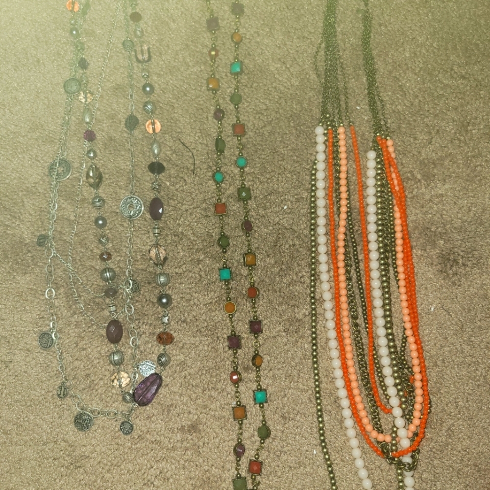 Set of 3 necklaces